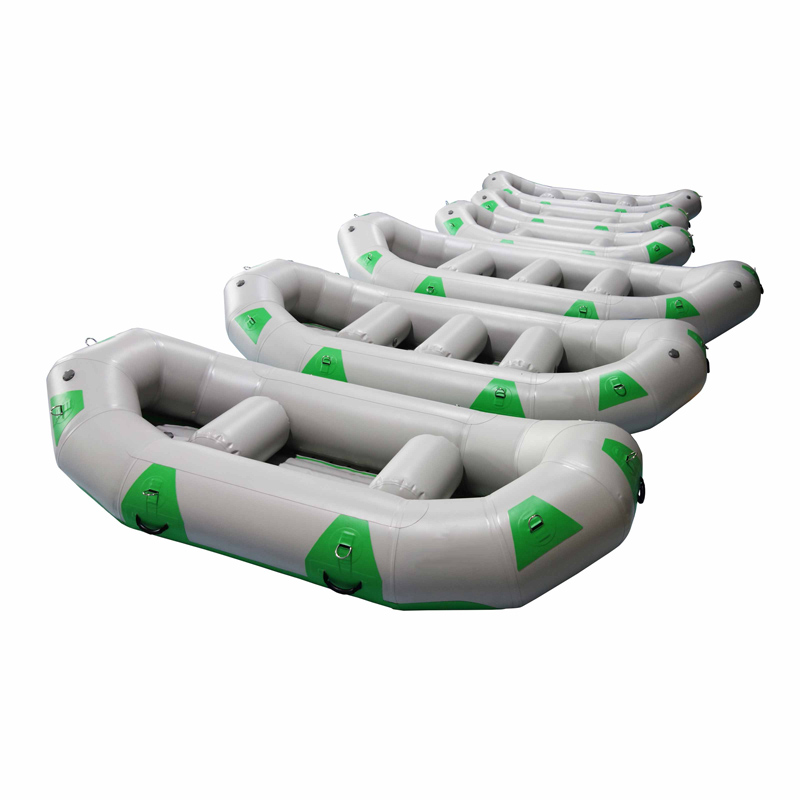 Balsas de pesca inflables de juegos acuáticos personalizados con piso de PVC